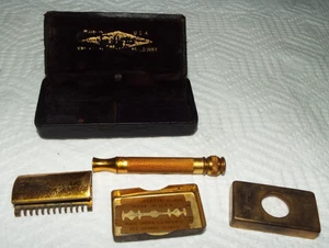 ANTIQUE PATENT JANUARY 13TH 1920 GILLETTE RAZOR WITH BLADE & ORIGINAL CASE READ! - Picture 1 of 21