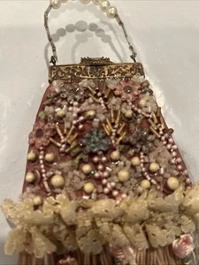Victorian purse ornament / beaded / Lace & Fringes / Faux Pearls On Handle - Picture 1 of 6