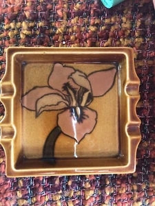 Carlton ware ceramic Ashtray with Iris pattern - Picture 1 of 9
