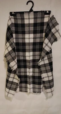 Bufanda Vintage 29" x 29" 100% Acrílico Hecha en Japón Negro Blanco Cuadros Foto 1 de 3