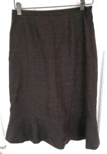 A Brand New East Charcoal Grey Skirt Size 8 - Picture 1 of 6