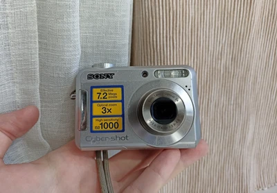 🔥Sony Cyber-Shot DSC-S650 Silver 7.2MP digital compact camera🔥WORKing FULL Set - Image 1 of 4