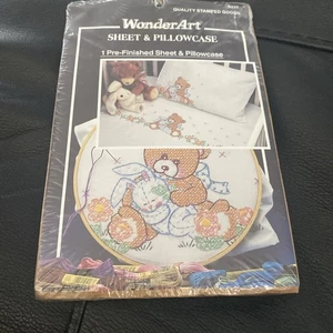 Juego de punto de cruz estampado vintage WonderArt “Bear & Bunny” bordado #9237 - Imagen 1 de 2