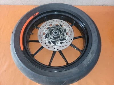 KTM DUKE 125 Hinterrad 4.00x17 ( EZ.16.08.2017 ) 9301000104430 - Bild 1 von 4