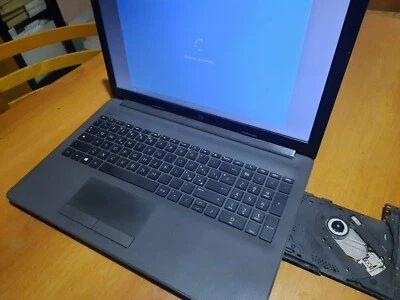 VENDO Notebook PC - Immagine 1 di 4
