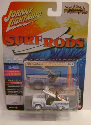 Ford Bronco 1966 '66 varillas de surf blancas Street Freaks Johnny Lightning Foto 1 de 3