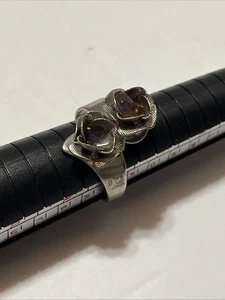 Anillo Doble Flor Ornamentado Tono Plata Amatista Chip Talla 8.5 - Imagen 1 de 5