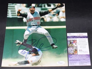 Barry Larkin Signed 8x10 Photo Cincinnati Reds Autograph Auto JSA COA ZJ17764 - Picture 1 of 5