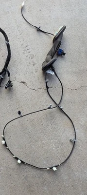 Cable coaxial de cierre trasero para cámara de visión trasera GMC 2021-24 OEM 84848436 Foto 1 de 4