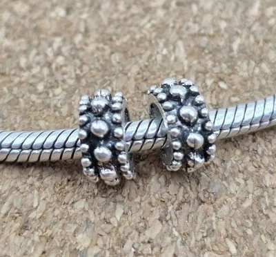 Lote de 2 dijes europeos espaciadores Bali con cuentas de plata auténticos Foto 1 de 2