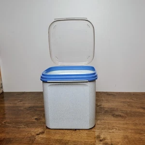 Tupperware Modular Mates #1621-2 Blue Baker’s Delight 17 Cup Square Storage Cont - Picture 1 of 9