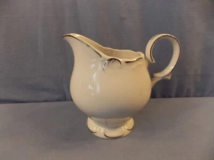 Modern China & Table Institute "Simplicity" Creamer - Picture 1 of 5