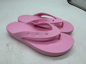 Crocs Classic Platform Sandals Women's Pink Rubber Slip-On Thong Flip-Flop - 9 - Picture 1 of 3