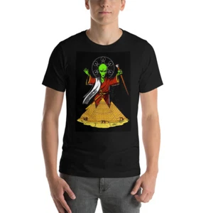 Alien Pharaoh & Pyramids Kurzarm Unisex T-Shirt - Bild 1 von 9