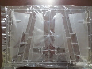 1/32 Zoukei Mura Ki 45 Clear Parts Tree B (wings). - Bild 1 von 1