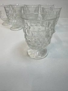 Juego de 8 vasos con patas Whitehall Clear Colony diseño de cubo de colección - Imagen 1 de 5