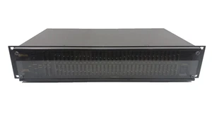 YAMAHA Q2031B 2channel 31 band Graphic Equalizer Black Used Tested 100V - Picture 1 of 8