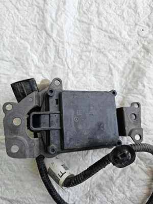 2021-2023 Toyota Tacoma cruise control sensor with wire - Image 1 of 4