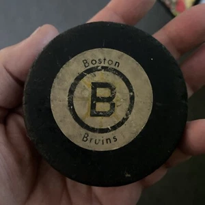 1970's Boston Bruins Official Biltrite Made In Canada NHL - Picture 1 of 8