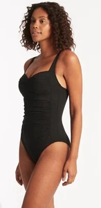 Sea Level Swim Eco Essentials Twist Front One Piece Hecho de telas recicladas - Imagen 1 de 10