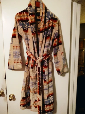 BATA CON CINTURÓN CON TEMA SUROESTE 100% HEAVY HEAVY para hombre de PENDLETON Foto 1 de 4