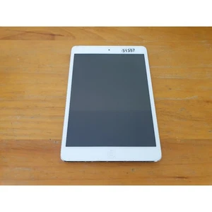 Apple iPad Mini A1455 Tablet White/Silver Wi-Fi 7.9" LCD Screen 5MP (512MB+16GB) - Picture 1 of 16
