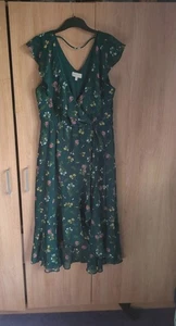 Green Floral Layered Maxi Dress Size 16 - Picture 1 of 3
