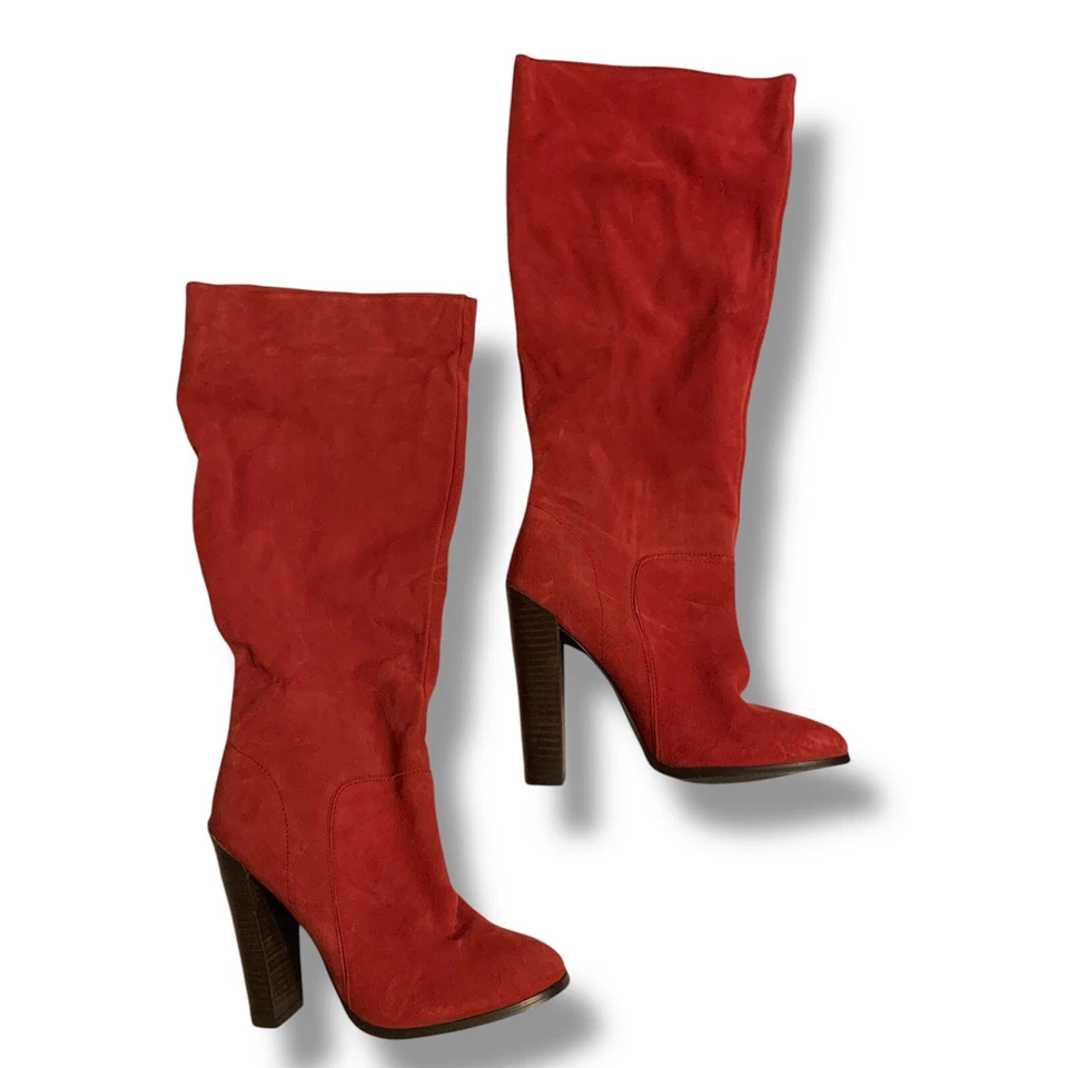 Botas holgadas Colin Stuart for Victorias Secret rojas de gamuza tacón para mujer talla 7 Foto 1 de 4