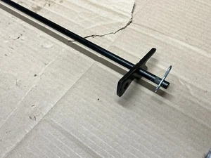 John Deere Z997R Sitzfußriegel AUC15741 - Bild 1 von 4