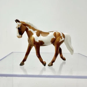 Breyer Reeves Stablemate Trotting Warmblood Palomino Pinto Horse Toy Figure - Picture 1 of 10