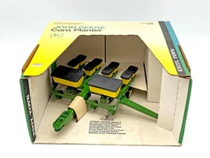 1/16 John Deere 4 Row Corn Planter in Yellow Top Box - Picture 1 of 3