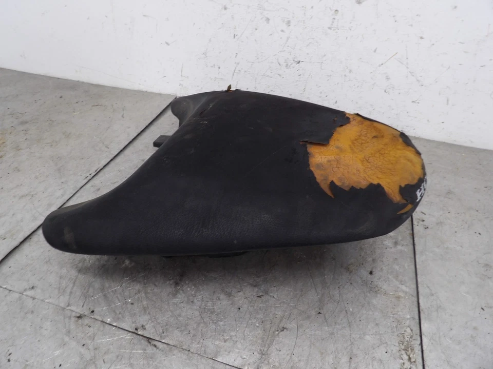 2004 HONDA AQUATRAX F12X FABRICANTE DE EQUIPAMENTO ORIGINAL TRASEIRO PASSAGEIRO ASSENTO TANDEM ALMOFADA SELA PILLION - Imagem 1 de 4