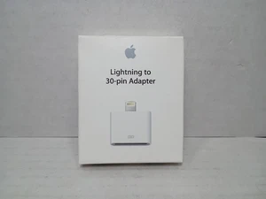 Apple Lightning To 30-Pin Adapter White MD823ZM/A Brand New Sealed - Picture 1 of 5