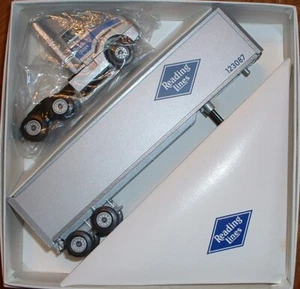 Reading Lines '90 Winross Truck - Picture 1 of 1