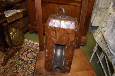ancienne poulie en bois et fer 19 eme - Photo 1/3