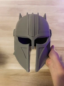 Casco Mandalorian Armorer impreso en 3D para cosplay - Imagen 1 de 3