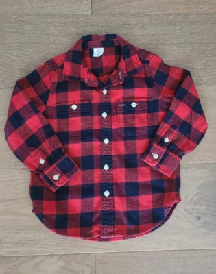 Camisa de franela a cuadros búfalo abotonada Gap Kids, niños talla 4 USADA UNA VEZ Foto 1 de 4