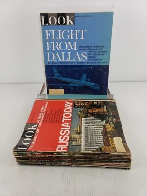 Lot of 12 Look Magazines 1966 - 1970; Sesame Street, Rosemary's Baby, Civil Righ Foto 1 de 4