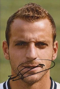 TOTTENHAM: ROBERTO SOLDADO SIGNED 6x4 PORTRAIT PHOTO+COA - Picture 1 of 1
