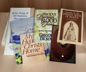 Mixed Lot Vintage Devotional Books & Pamphlets Includes St Pio Relic Christian - Picture 1 of 17