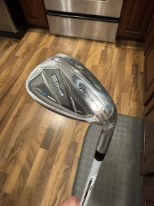 SIM 2 MAX Sandwedge Taylormade BRAND NEW! RH Graphite Shaft LADIES FLEX - Picture 1 of 7
