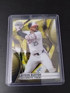2025 Topps Chrome Black - Byron Buxton #13 Gold Refractor /50 - Bild 1 von 3