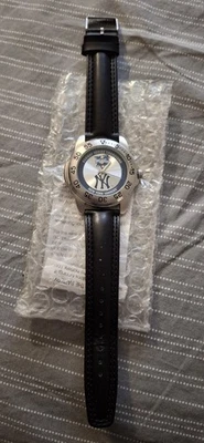 Vintage NY Yankees Subway Series Champions World Series 2000 MLBP Baseball Watch - Image 1 of 4