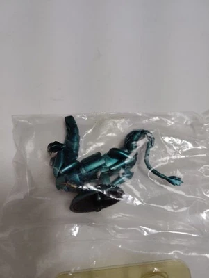 Saint Seiya Dragon Shiryu Cloth Figure Miniature Unopened Non-Smoking - Image 1 of 2