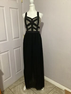 Lucy Paris 黑色修身喇叭长裙蕾丝 M — 第 1/4 张图片