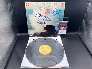 The Beach Boys 2x Signed Autograph Good Vibrations Best Of Vinyl Album JSA COA - Picture 1 of 6