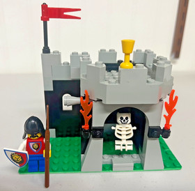 Lego Royal Knights Set Number 6036, Skeleton Surprise, Nearly Complete. No Box
