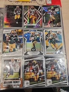 Lote de 9 tarjetas de fútbol americano Panini de Aaron Jones ver fotos - Imagen 1 de 3