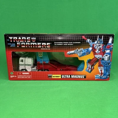 Hasbro TRANSFORMERS Ultra Magnus Autobot Commemorative Series 1 - Image 1 of 4