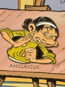 Pin, insignia, enchufe serie Astérix y Obélix nuevo sin usar (2) esmalte - Imagen 1 de 1
